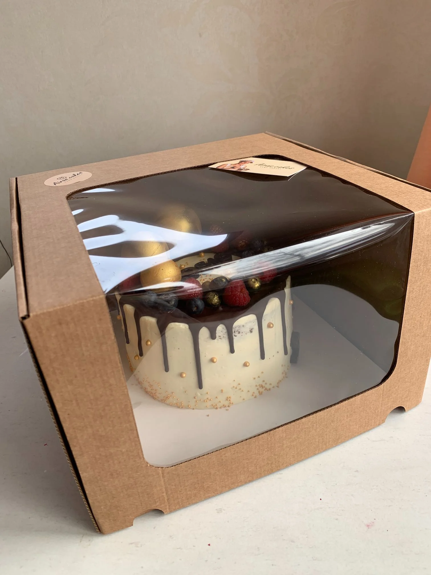 Kaste ar logu. Krāsa brūna. Izm.30x30x20cm - Image 7