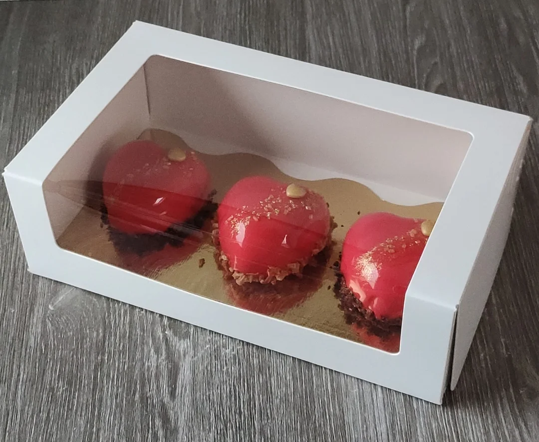 Baltas kartona kastītes ar lodziņu - Image 11